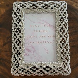 NWOT 4x6 silver picture frame